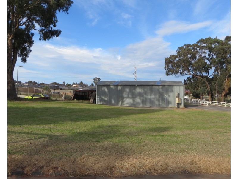 675 Bridge Inn Road, Doreen VIC 3754