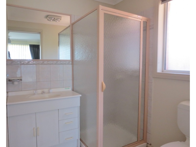 27 Jolly Terrace, South Morang VIC 3752