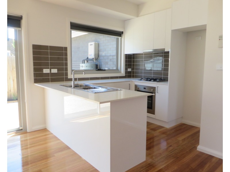 2/26 Valencia Street, Glenroy VIC 3046