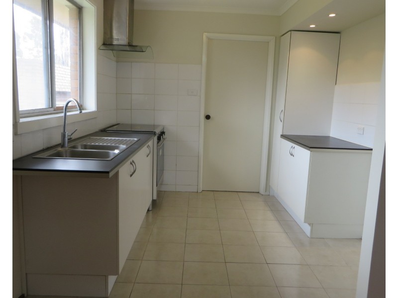 28 Buckmaster Drive, Mill Park VIC 3082