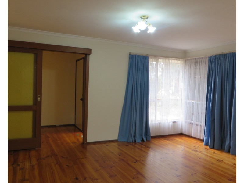 28 Buckmaster Drive, Mill Park VIC 3082