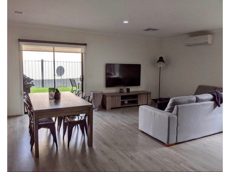 11 Cassinias Grove, Mernda VIC 3754