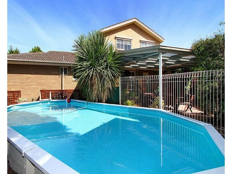 5 Ellerslie Court, Mill Park VIC 3082