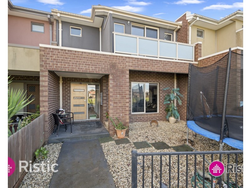 32 Serenity Way, South Morang VIC 3752