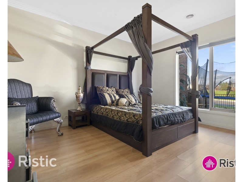 32 Serenity Way, South Morang VIC 3752