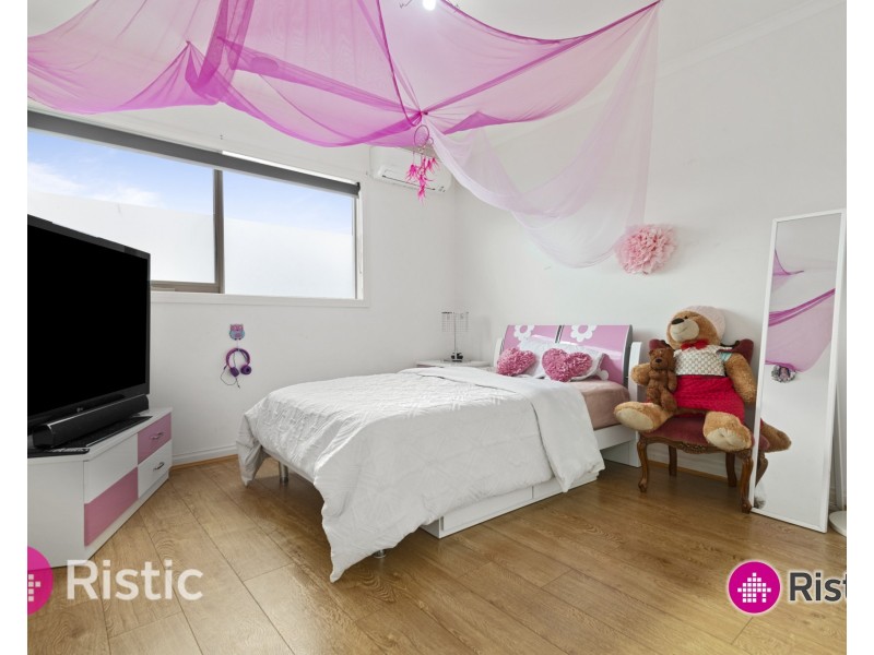 32 Serenity Way, South Morang VIC 3752