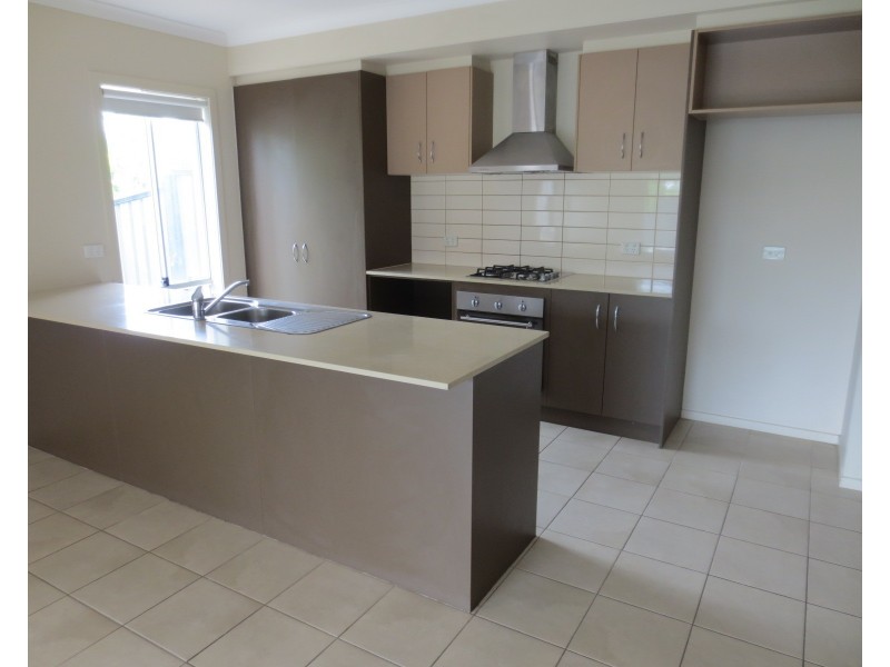 2 Grattan Street, South Morang VIC 3752