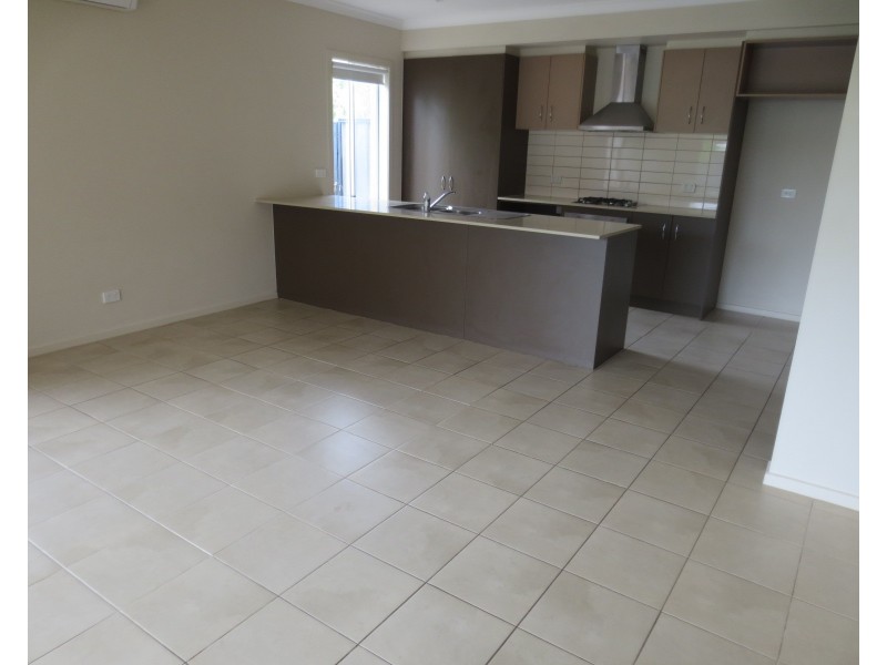 2 Grattan Street, South Morang VIC 3752