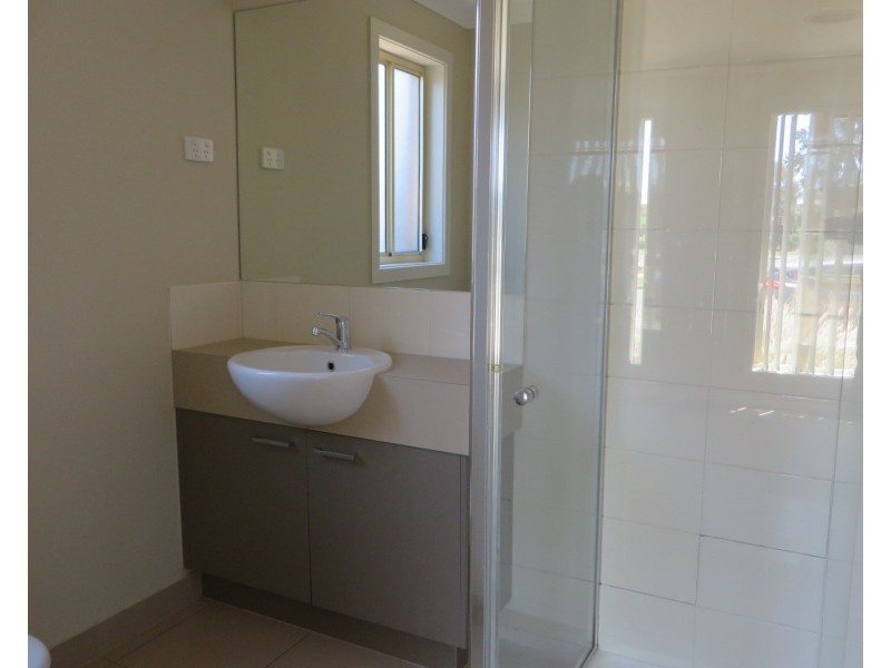 46 Hewett Drive, Point Cook VIC 3030