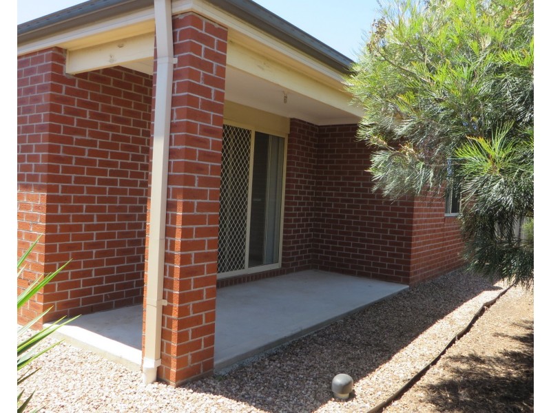 46 Hewett Drive, Point Cook VIC 3030