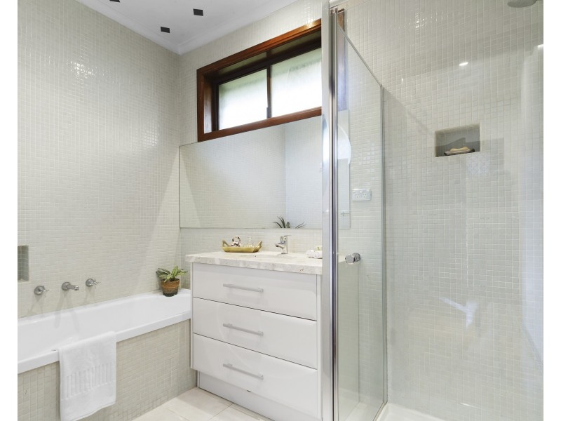 11 Marlock Close, Thomastown VIC 3074