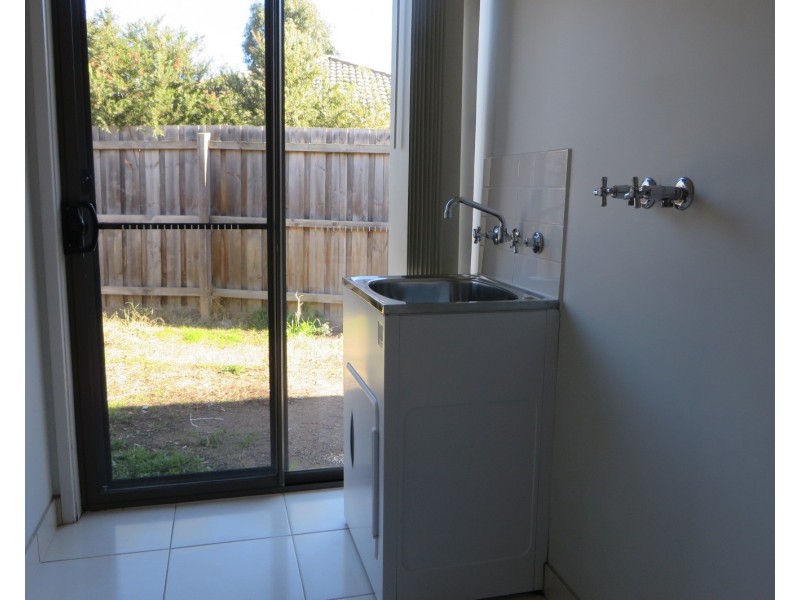 13 Sanctum Circuit, Doreen VIC 3754