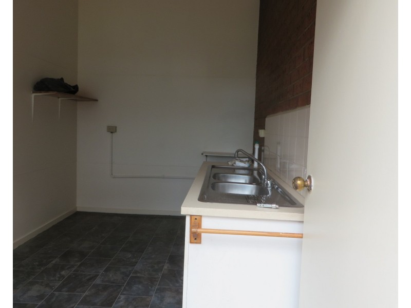 33 Peyton Drive, Mill Park VIC 3082