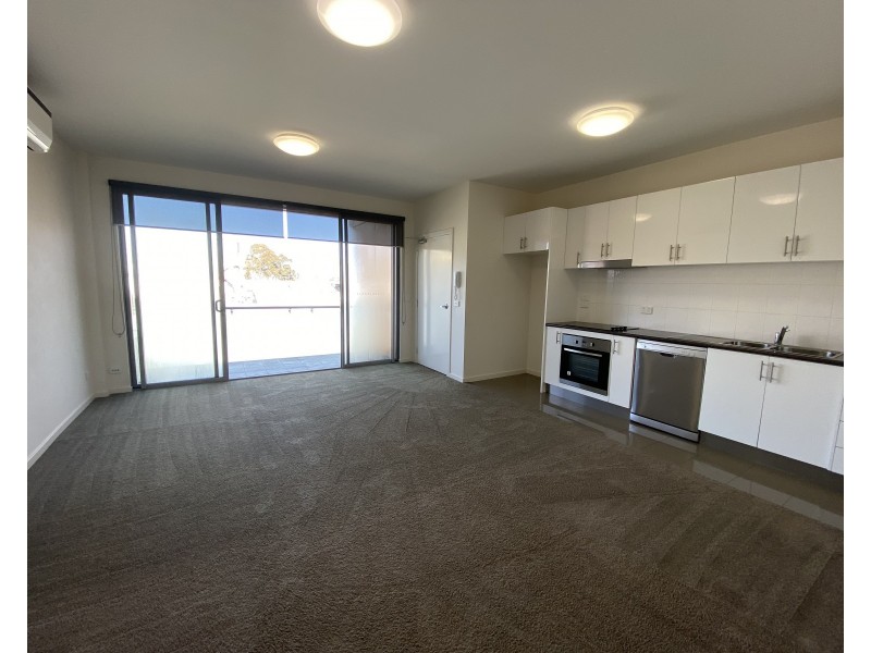 4/90 Roseberry Avenue, Preston VIC 3072