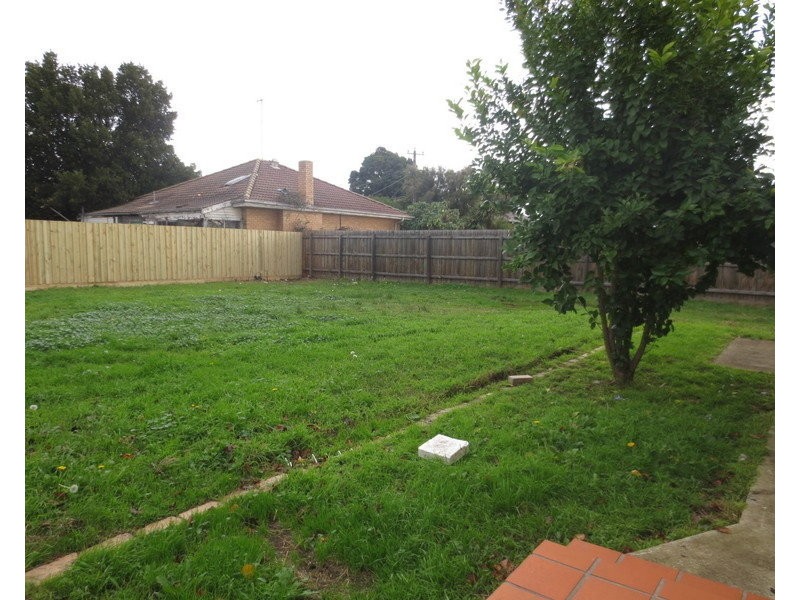 5 Main Street, Thomastown VIC 3074