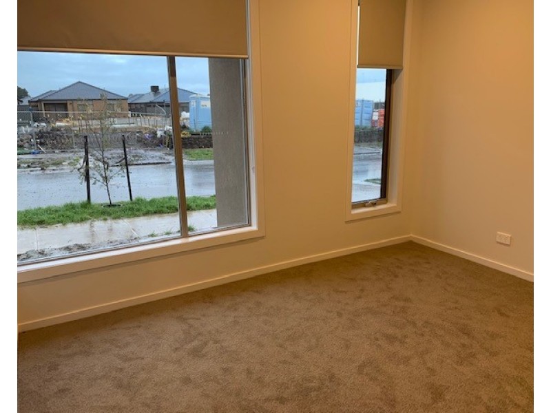 16 Danzig Street, Kalkallo VIC 3064