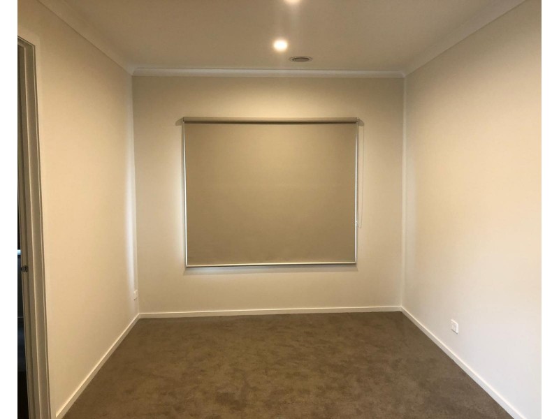 16 Danzig Street, Kalkallo VIC 3064