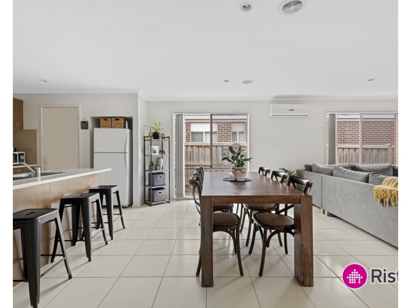 47 Barleygrass Crescent, Brookfield VIC 3338