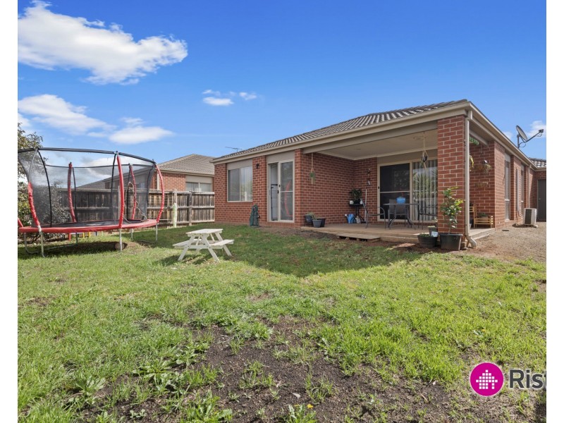 47 Barleygrass Crescent, Brookfield VIC 3338