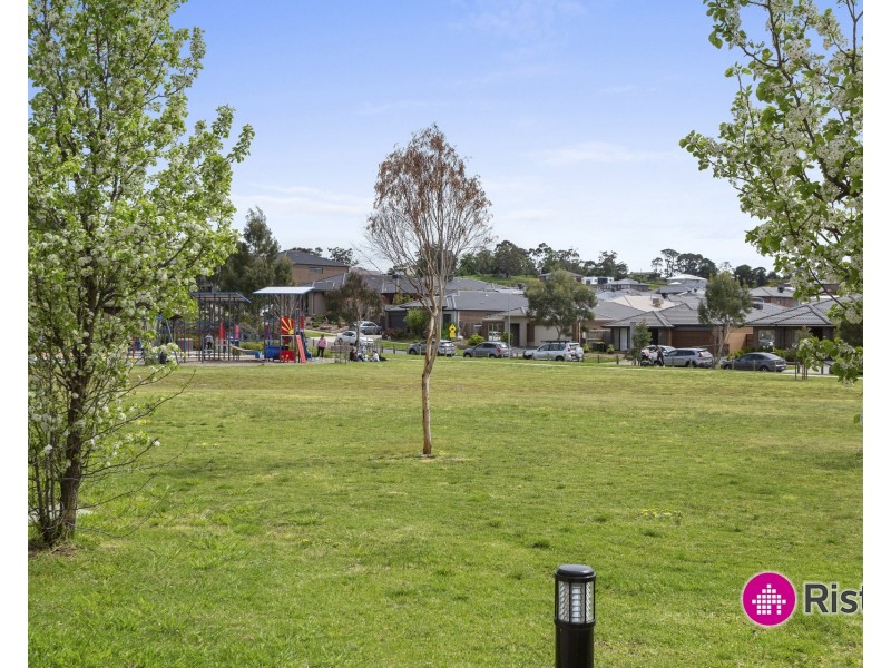 2 Hillgrove Way, Mernda VIC 3754