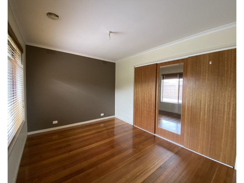 2/52 Barry Street, Reservoir VIC 3073