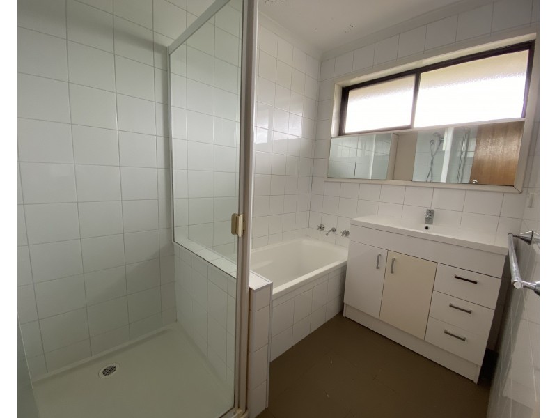 2/52 Barry Street, Reservoir VIC 3073