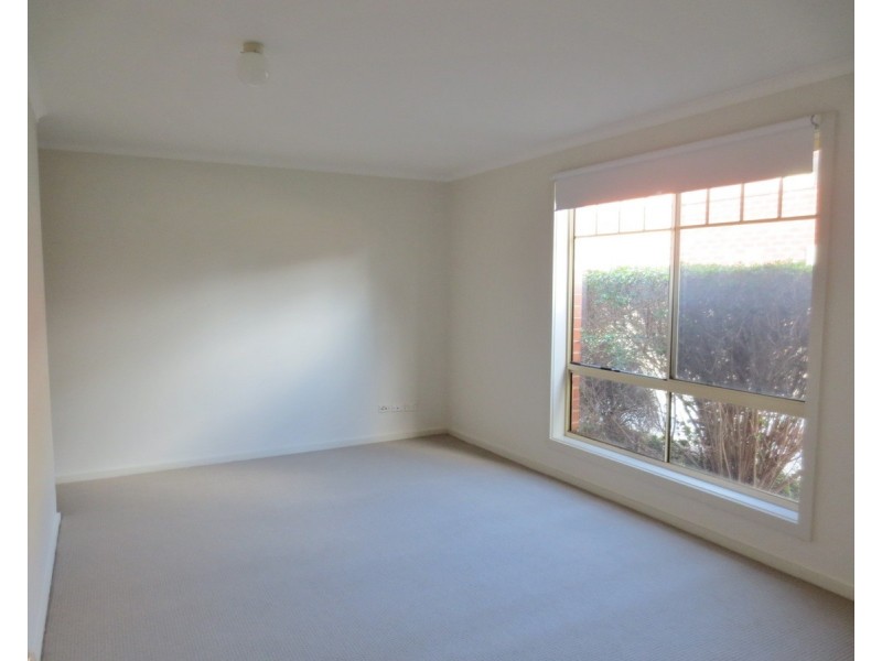 2/30 Bamfield Road, Heidelberg Heights VIC 3081