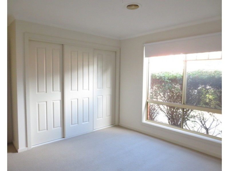 2/30 Bamfield Road, Heidelberg Heights VIC 3081