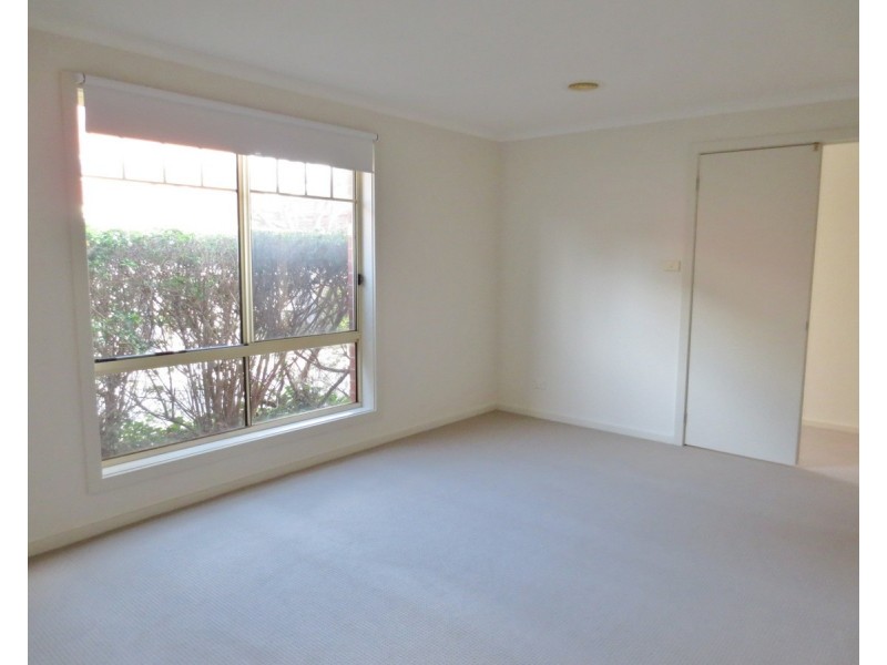 2/30 Bamfield Road, Heidelberg Heights VIC 3081