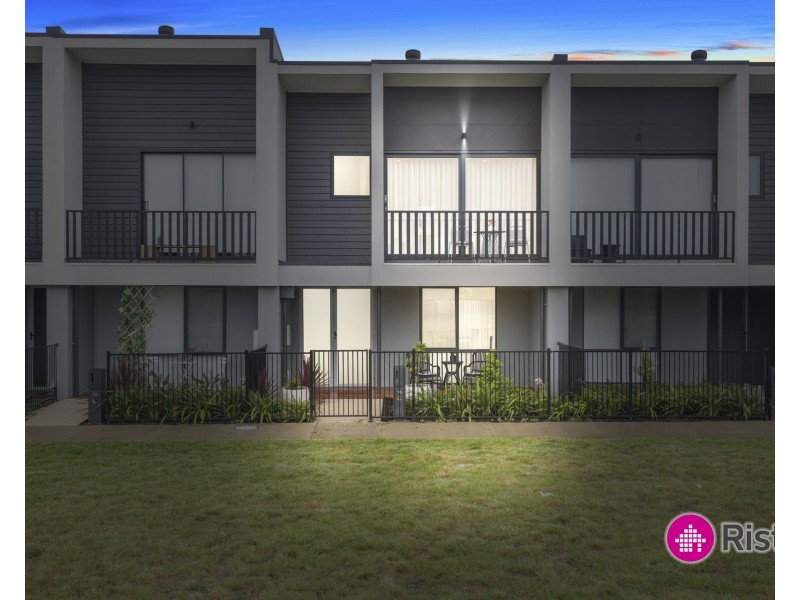 15 Thurra Walk, Wollert VIC 3750