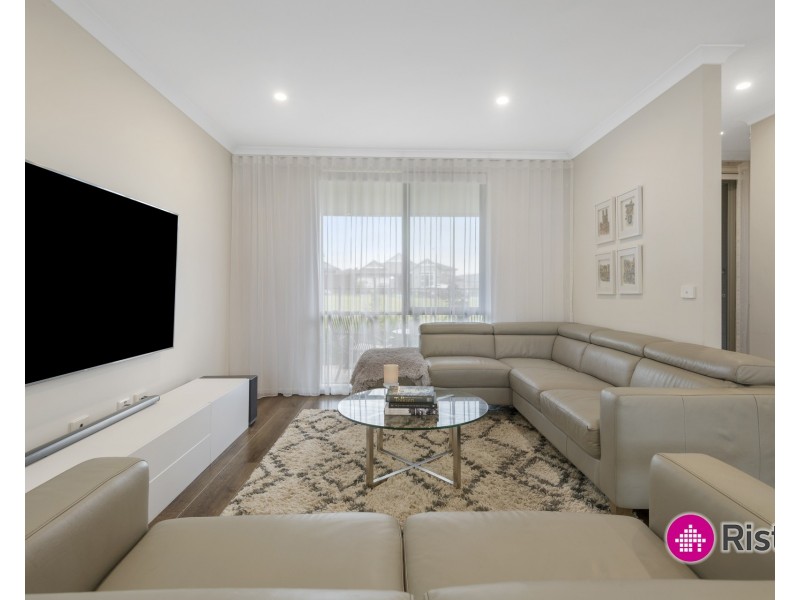 15 Thurra Walk, Wollert VIC 3750