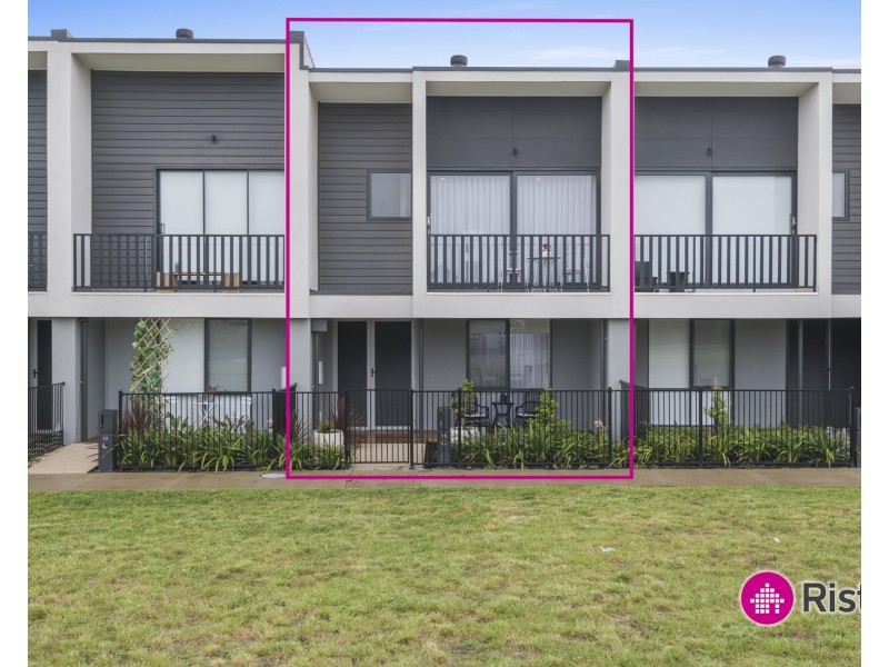 15 Thurra Walk, Wollert VIC 3750