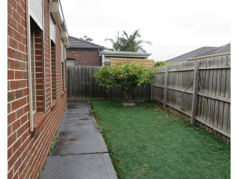 29 Carinya Crescent, South Morang VIC 3752