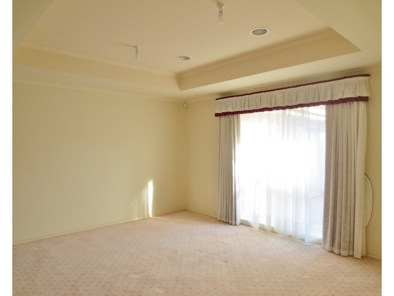 129 Morang Drive, Mill Park VIC 3082