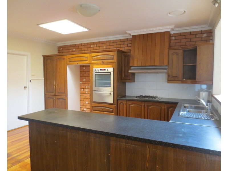 104 Mill Park Drive, Mill Park VIC 3082