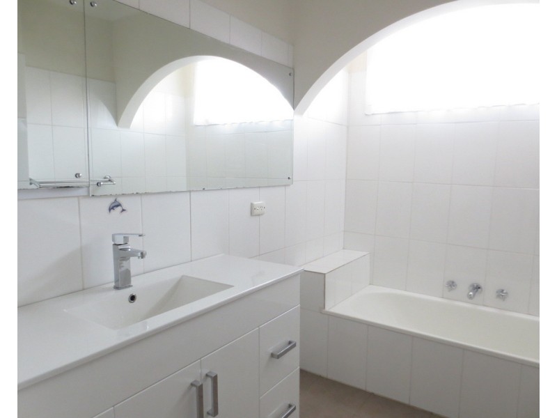 104 Mill Park Drive, Mill Park VIC 3082