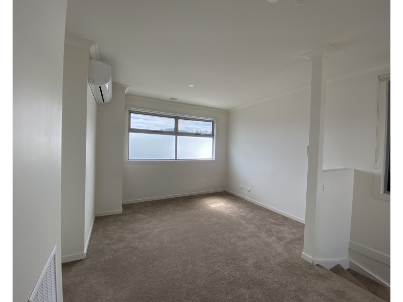 3/313 The Lakes Boulevard, South Morang VIC 3752