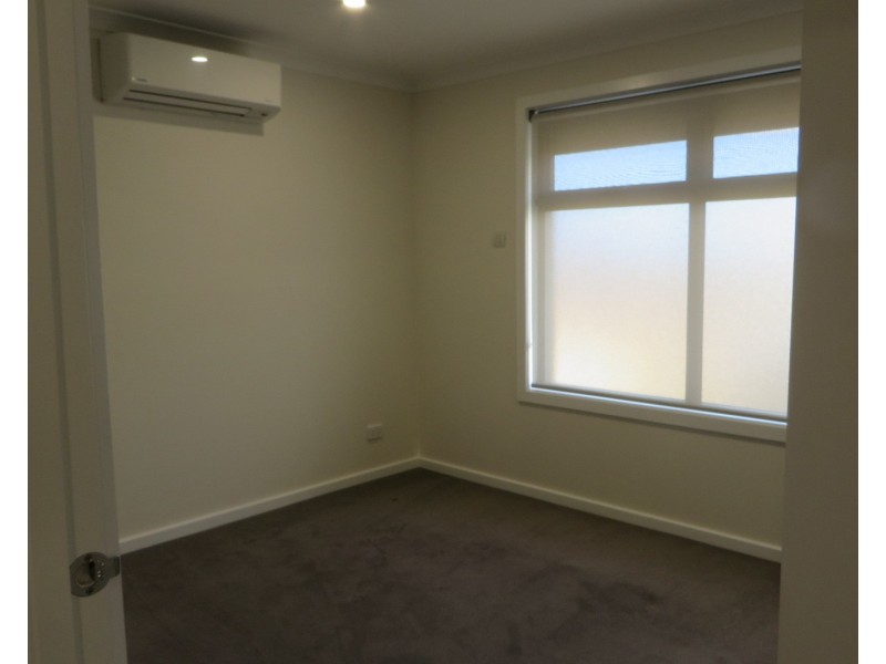 12 Aranda Place, Epping VIC 3076