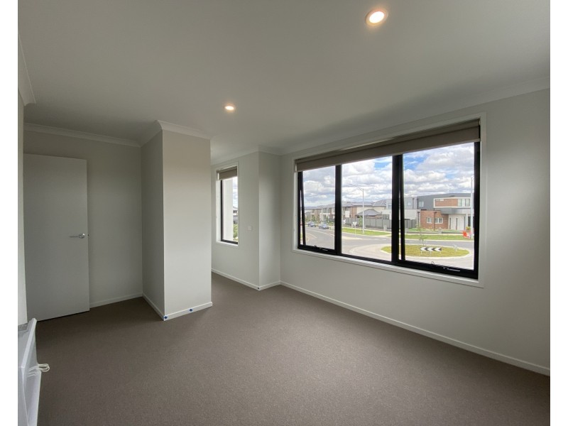 112 Highlander Drive, Craigieburn VIC 3064