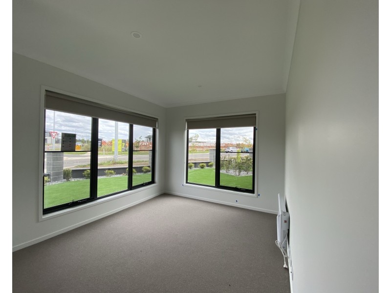 112 Highlander Drive, Craigieburn VIC 3064