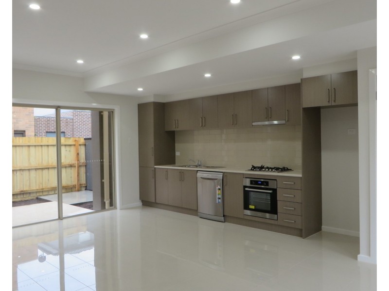 8a Vasey Avenue, Lalor VIC 3075