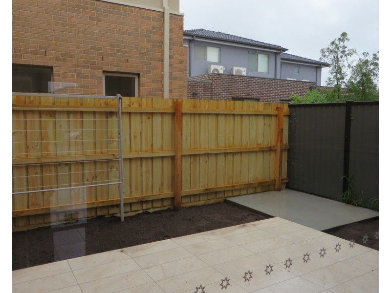 8a Vasey Avenue, Lalor VIC 3075