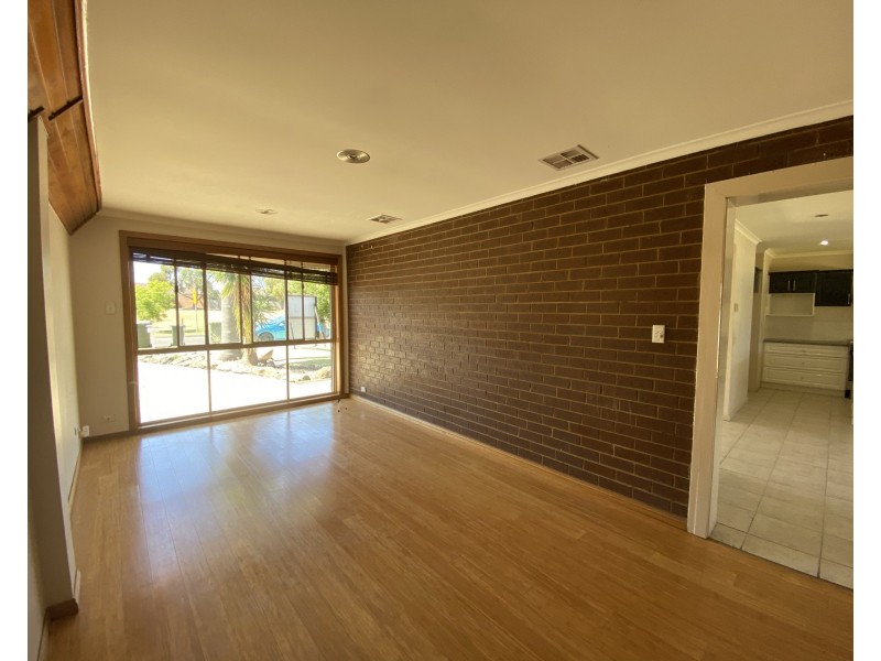 68 Pandora Avenue, Thomastown VIC 3074