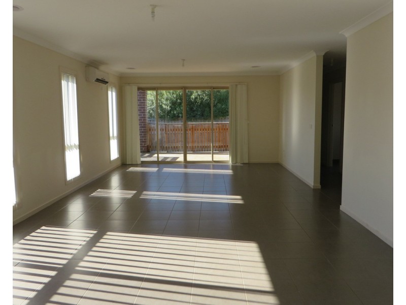 43 Senecio Drive, Doreen VIC 3754