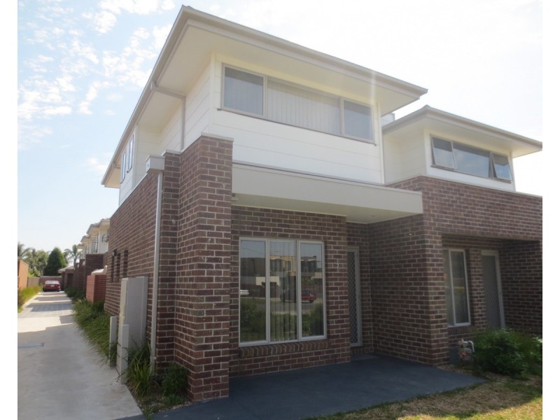 2/36 Houston Street, Epping VIC 3076