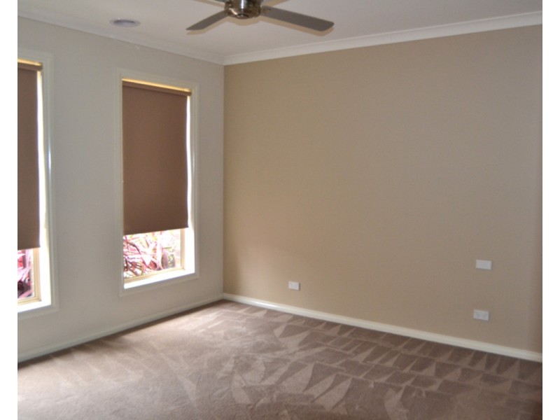 33 Belinda Court, South Morang VIC 3752