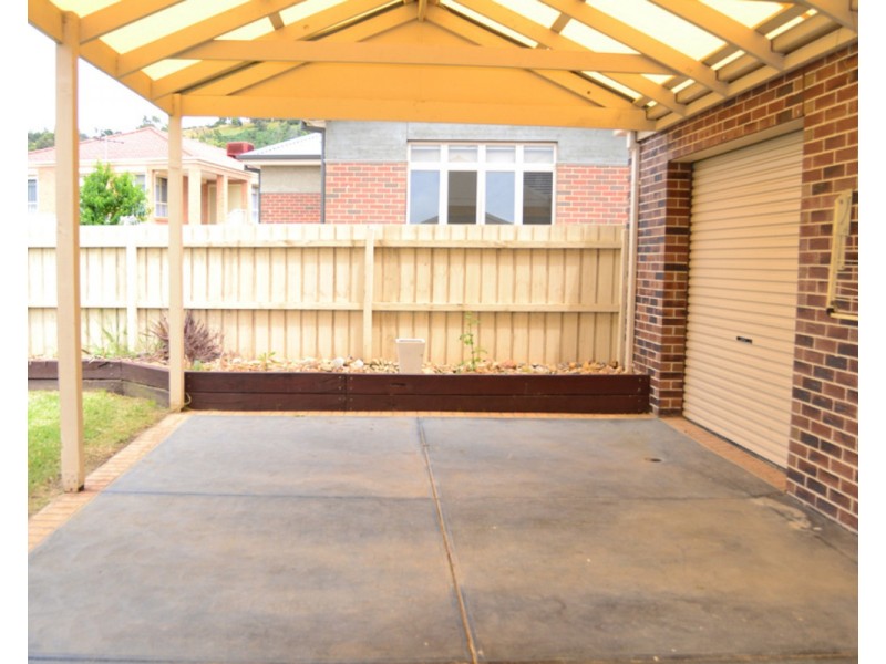 33 Belinda Court, South Morang VIC 3752