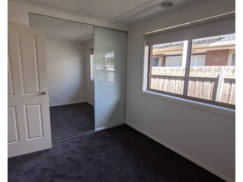 12 Flemington Drive, Mill Park VIC 3082