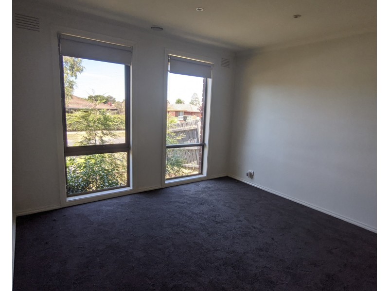 12 Flemington Drive, Mill Park VIC 3082