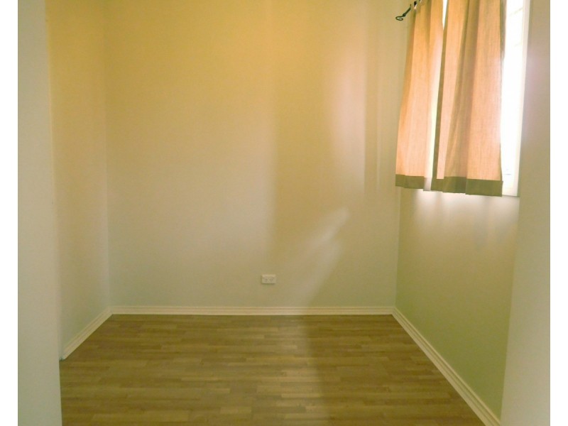 2/33 Currajong Street, Thomastown VIC 3074